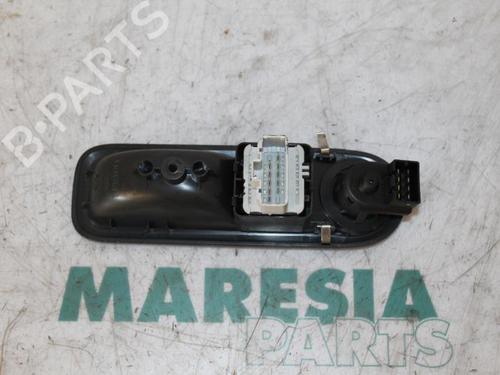 Switch RENAULT TWINGO II (CN0_) 1.2 16V (CN0K, CN0V, CN0A) | BP31477313I30