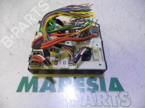 Used Fuse box RENAULT MEGANE III Grandtour (KZ0/1) 1.5 dCi (KZ09, KZ0D, KZ1G, KZ29, KZ14, KZ1W, KZ10, KZ1F,... (110 hp) 31462792