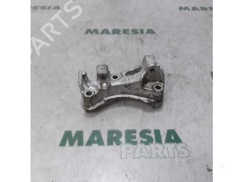 Used Gearbox mount CITROËN BERLINGO MULTISPACE (B9) 1.6 HDi 90 (90 hp) 31527209