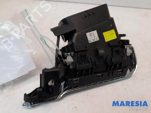 Air vent PEUGEOT 208 I (CA_, CC_) 1.4 VTi | BP31460437I21