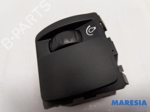 Used Switch RENAULT SCÉNIC III (JZ0/1_) 2.0 16V (JZ0G, JZ0P, JZ1E, JZ1P) (140 hp) 31392416