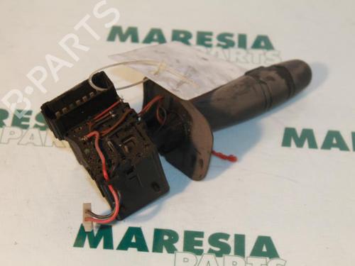 Used Steering column stalk RENAULT MEGANE I Coach (DA0/1_) 1.9 dCi (DA05, DA1F) (102 hp) 31479883