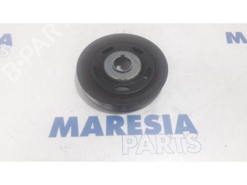 Polea PEUGEOT 308 SW II (LC_, LJ_, LR_, LX_, L4_) 1.6 BlueHDi 120 (120 hp) 31500381