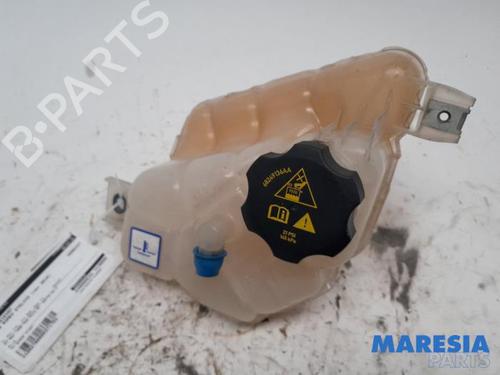 ekpansionstank-alfa-romeo-stelvio-949_-2016-31462719 main image