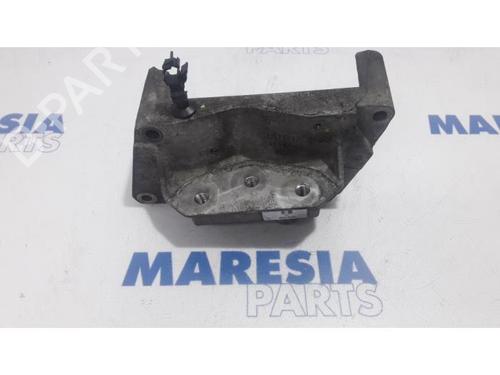 Used Gearbox mount FIAT PUNTO EVO (199_) 1.3 D Multijet (84 hp) 31507067