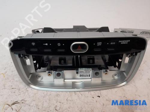 BP31493918O1 main image