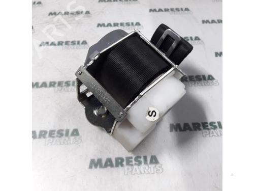 Used Rear left seatbelt ALFA ROMEO 147 (937_) 1.9 JTD (937.AXD1A, 937.BXD1A, 937.AXV1A, 937.BXB1A,... (115 hp) 31497155