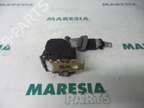Used Rear center seatbelt RENAULT CLIO II (BB_, CB_) 1.2 (BB0A, BB0F, BB10, BB1K, BB28, BB2D, BB2H, CB0A,... (58 hp) 31441492