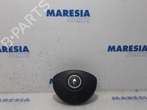 Used Driver airbag RENAULT CLIO III (BR0/1, CR0/1) 1.2 16V (BR02, BR0J, BR11, CR02, CR0J, CR11) (75 hp) 31447854