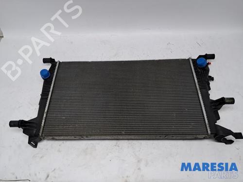 Used Water radiator RENAULT SCÉNIC III (JZ0/1_) 1.4 16V (JZ0F, JZ1V) (131 hp) 31453302