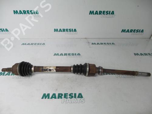 Used Right front driveshaft CITROËN C4 Coupe (LA_) 1.4 16V (88 hp) 31497553