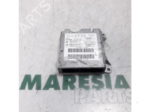 Airbag styreenhed PEUGEOT 508 I (8D_) 2.0 HDi Hybrid4 AWC (163 hp) 31477794