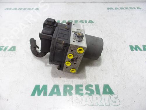 Módulo de ABS FIAT STILO (192_) 1.6 16V (192_XB1A) (103 hp) 31522771