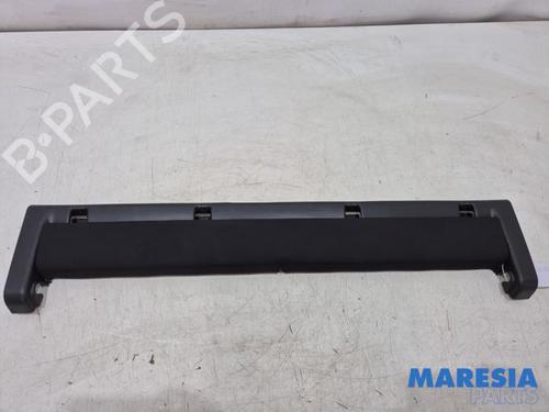 Rear seat RENAULT TWINGO III (BCM_, BCA_) 1.0 SCe 70 | BP31397058C17 