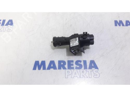 Used Ignition barrel FIAT 500 (312_) 1.4 (312AXC1B, 312CXC1B) (100 hp) 31483105
