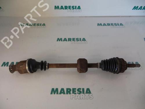 right-front-driveshaft-renault-clio-ii-bb_-cb_-1998-1999-2000-2001-2002-2003-2004-2005-2006-2007-2008-2009-2010-2011-2012-2013-2014-2015-2016-31386853 main image