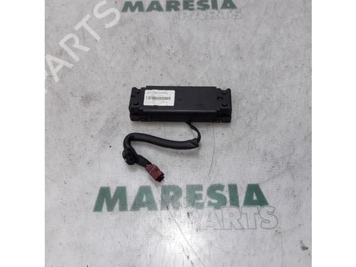 Used Antenna/Base PEUGEOT 407 Coupe (6C_) 2.7 HDi (204 hp) 31432087