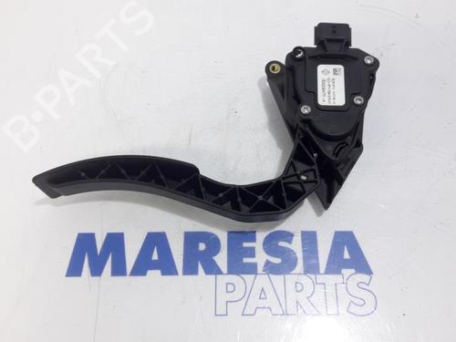 electronic-module-renault-clio-iv-grandtour-kh_-2012-2013-2014-2015-2016-2017-2018-2019-2020-2021-31418372 main image