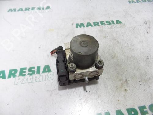 Used ABS pump FIAT PUNTO EVO (199_) 1.3 D Multijet (199AXD1B, 199AXD1A, 199BXD1B, 199BXD1A,... (90 hp) 31513280