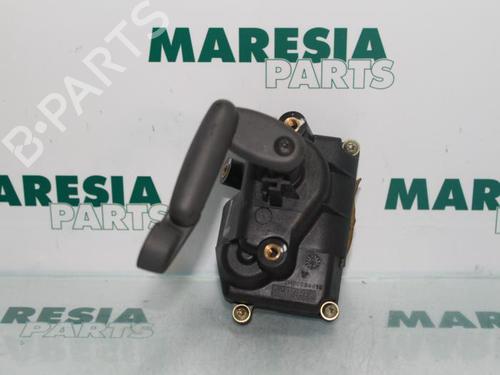 Used Rear left window mechanism RENAULT MEGANE I Coach (DA0/1_) 1.6 16V (DA0B, DA04, DA11) (107 hp) 31534032