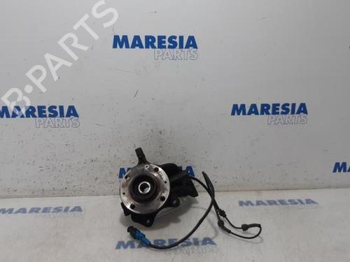 Used Right front steering knuckle CITROËN C3 II (SC_) 1.6 HDi (92 hp) 31533456