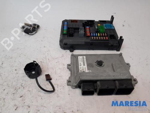 Used Engine control unit (ECU) PEUGEOT 208 I (CA_, CC_) 1.2 VTI 82 (82 hp) 31438032