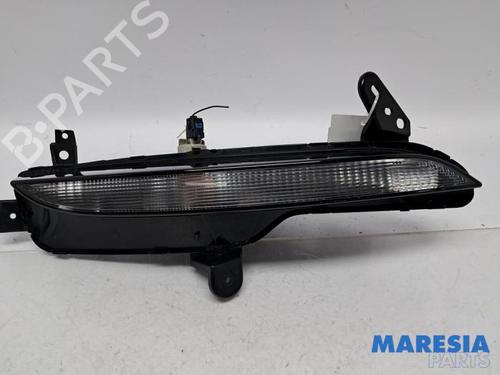Used Left front indicator RENAULT MEGANE IV Grandtour (K9A/M/N_) 1.3 TCe 115 (K9N9) (116 hp) 31471592