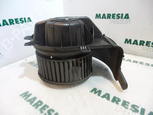 Used Heater blower motor RENAULT SCÉNIC II (JM0/1_) 1.5 dCi (JM02, JM13) (101 hp) 31437673