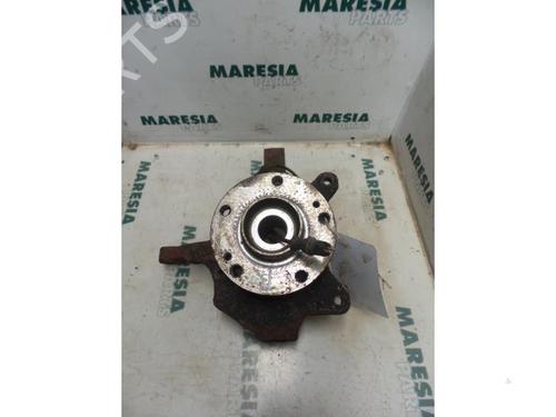 Used Right front steering knuckle RENAULT LAGUNA II (BG0/1_) 1.9 dCi (BG08, BG0G) (120 hp) 31412853