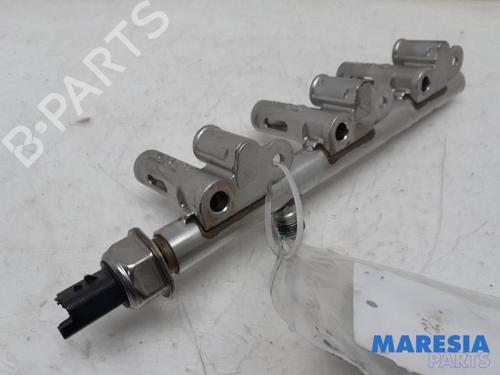 Injection rail PEUGEOT 308 II (LB_, LP_, LW_, LH_, L3_) 1.2 THP 110 | BP31495243M98