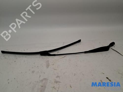 front-windshield-wiper-arm-peugeot-208-i-ca_-cc_-2012-2013-2014-2015-2016-2017-2018-2019-2020-2021-31495887 main image