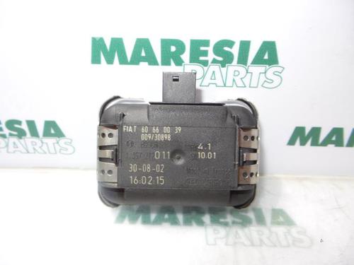 Used Electronic sensor FIAT STILO (192_) 1.8 16V (192AXC1A, 192BXC1A) (133 hp) 31490042