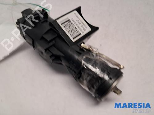 Used Ignition barrel FIAT 500 (312_) 1.2 (312AXA1A) (69 hp) 31512922