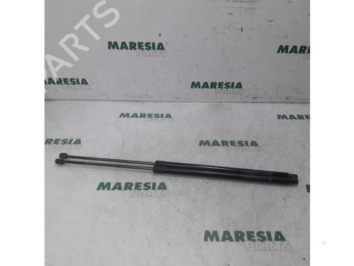 tailgate-lift-support-fiat-doblo-bus-263_-2009-2010-2011-2012-2013-2014-2015-2016-2017-2018-2019-2020-2021-2022-2023-31434144 main image