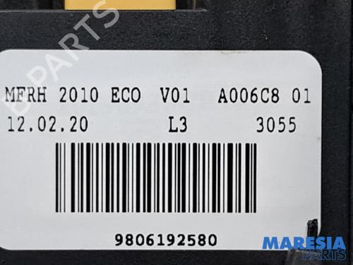 Fuse box PEUGEOT 5008 II (MC_, MJ_, MR_, M4_) 1.2 THP (MRHNYH, MRHNYW, MRHNSJ, MRHNSU, MRHNSM) | BP31478928E1