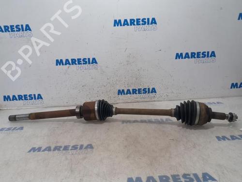 Used Right front driveshaft OPEL VIVARO B Van (X82) 1.6 CDTI (05) (125 hp) 31409127