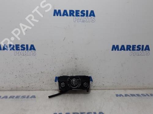 Used Climate control PEUGEOT 5008 (0U_, 0E_) 1.6 16V (156 hp) 31458626