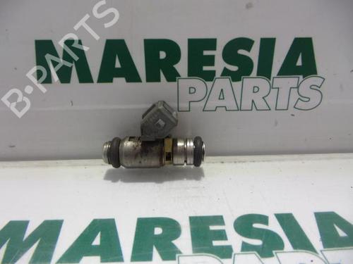 Used Injector RENAULT MEGANE Scenic (JA0/1_) 1.6 16V (JA0B, JA04, JA11, JA00) (107 hp) 31493417
