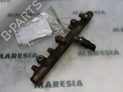 injection-rail-peugeot-406-break-8ef-1996-1997-1998-1999-2000-2001-2002-2003-2004-31462714 main image