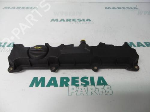 Used Valve cover PEUGEOT 206 Hatchback (2A/C) 1.6 16V (109 hp) 31386643