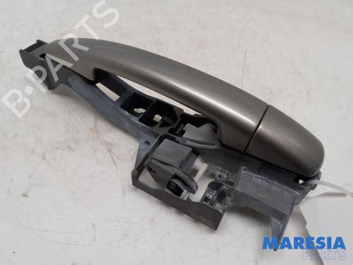 Used Front right exterior door handle PEUGEOT 3008 I MPV (0U_) 1.6 VTi (120 hp) 31452739