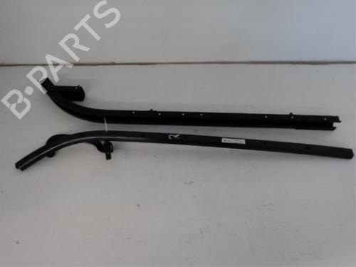 Used Right slide door PEUGEOT 1007 (KM_) 1.4 HDi (68 hp) 31468176