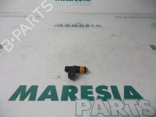 Used Injector RENAULT SCÉNIC I MPV (JA0/1_, FA0_) 1.6 (JA00) (110 hp) 31403903