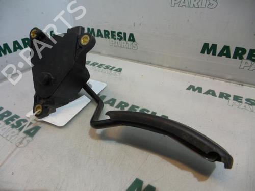 Used Electronic module RENAULT SCÉNIC II (JM0/1_) 1.9 dCi (JM0G, JM12, JM1G, JM2C) (120 hp) 31391463