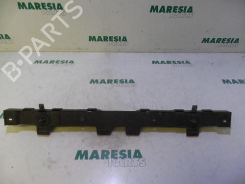 Used Rear bumper reinforcement RENAULT TWINGO II (CN0_) 1.2 16V (CN0K, CN0V, CN0A) (76 hp) 31482142