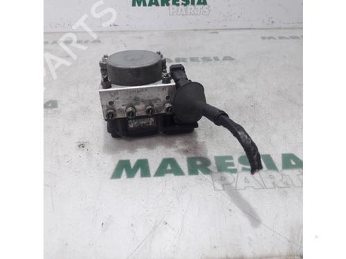 Used ABS pump RENAULT CLIO III Grandtour (KR0/1_) 1.6 16V (KR0B) (112 hp) 31441233