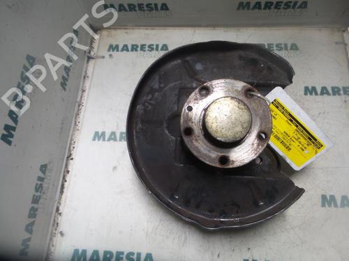 Used Left rear steering knuckle ALFA ROMEO 156 (932_) 1.6 16V T.SPARK (932.A4, 932.A4100) (120 hp) 31411386