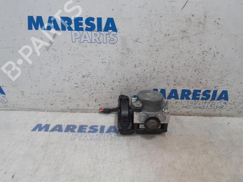 Used ABS pump FIAT 500 (312_) 0.9 (312AXG1A, 312.AXG11) (86 hp) 31514091