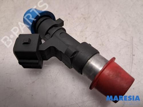 Used Injector FIAT 500 (312_) 1.4 (312AXC1B, 312CXC1B) (100 hp) 31511799