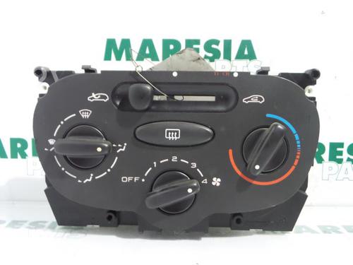 Used Climate control PEUGEOT 206 Hatchback (2A/C) 1.4 i (75 hp) 31418909